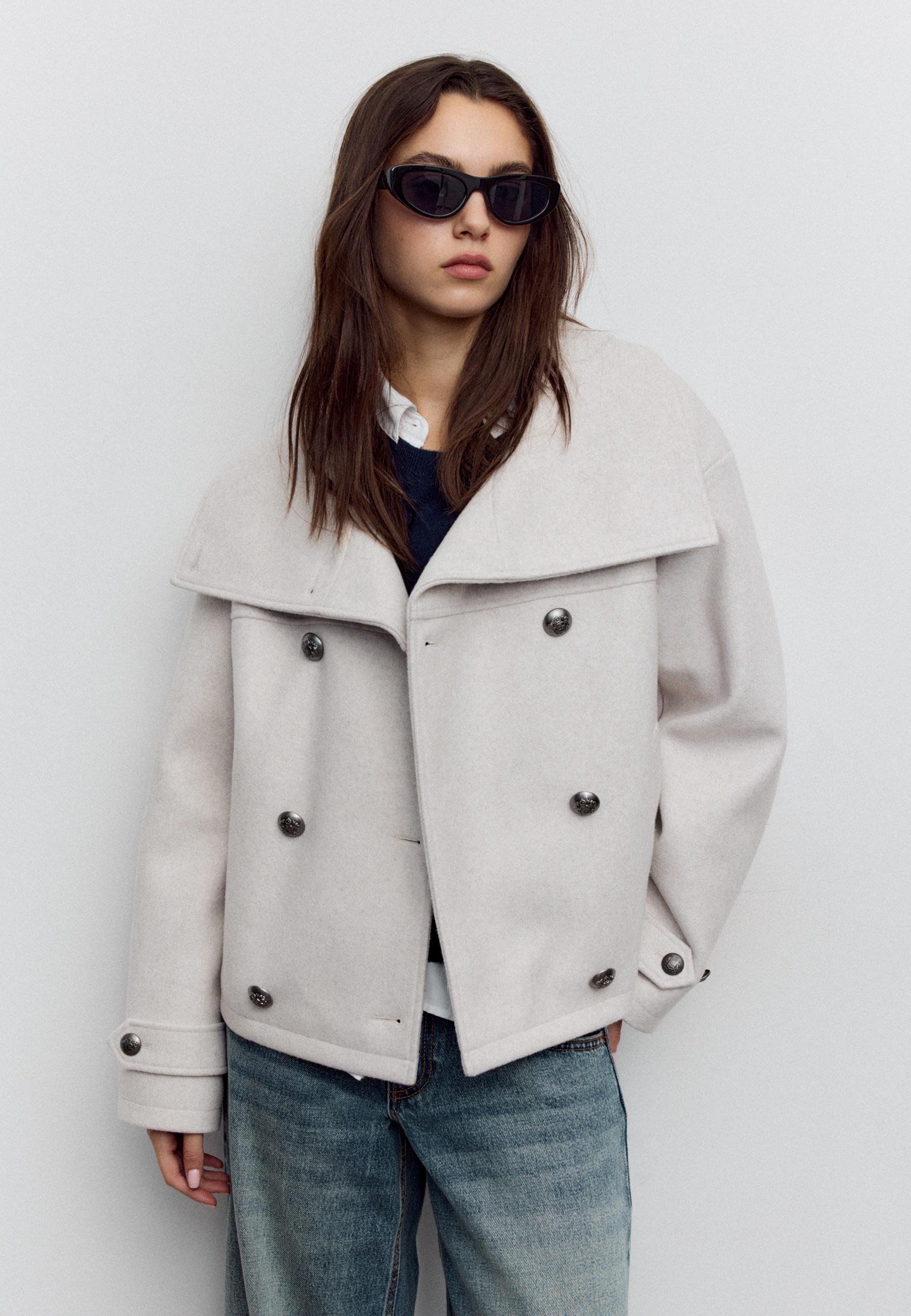 Yumuşak dokunuşlu kruvaze dik yaka ceket - Görsel 4