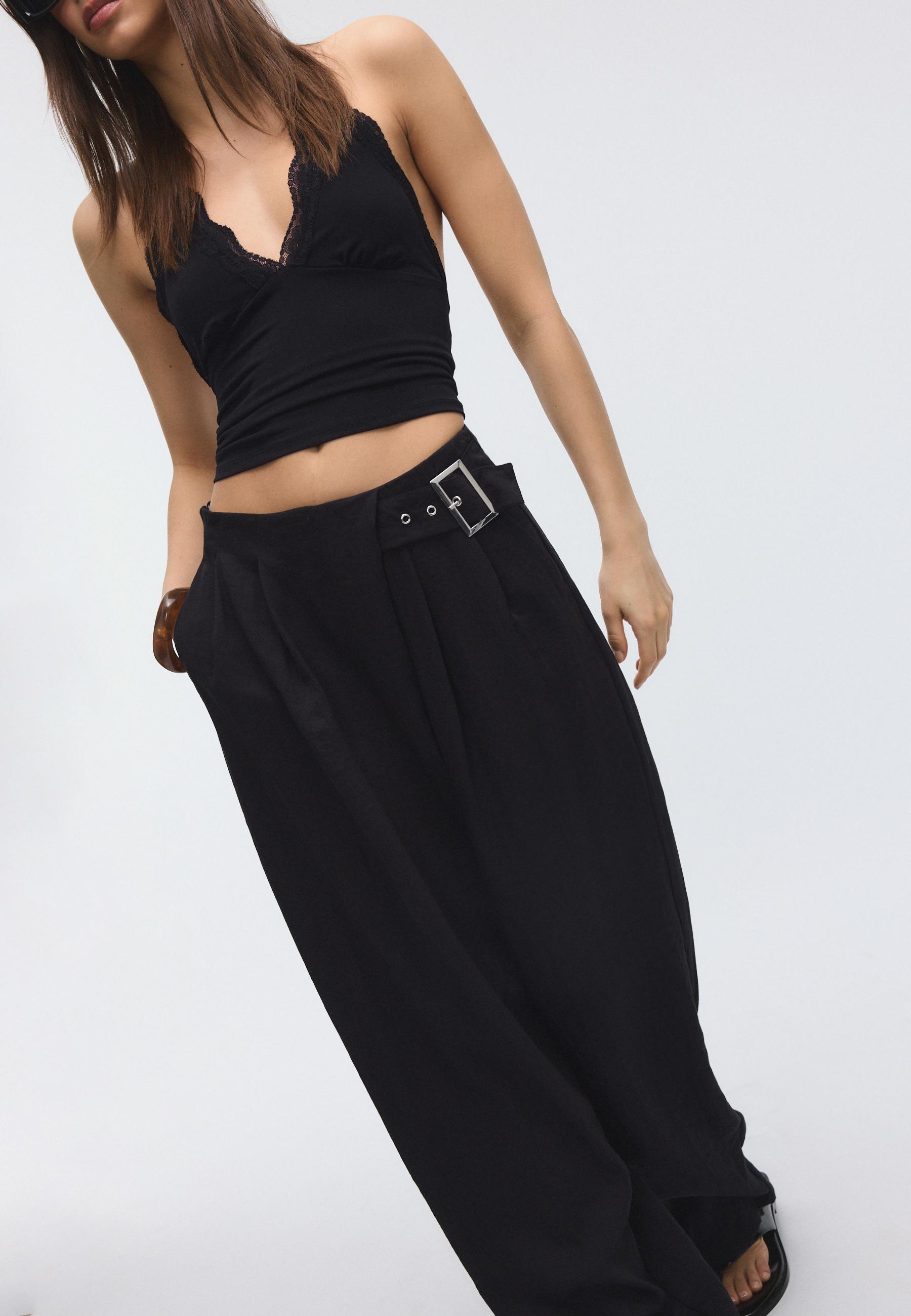 Stradivarius Χυτό Παντελόνι Με Αγκράφα Μαύρο 32
