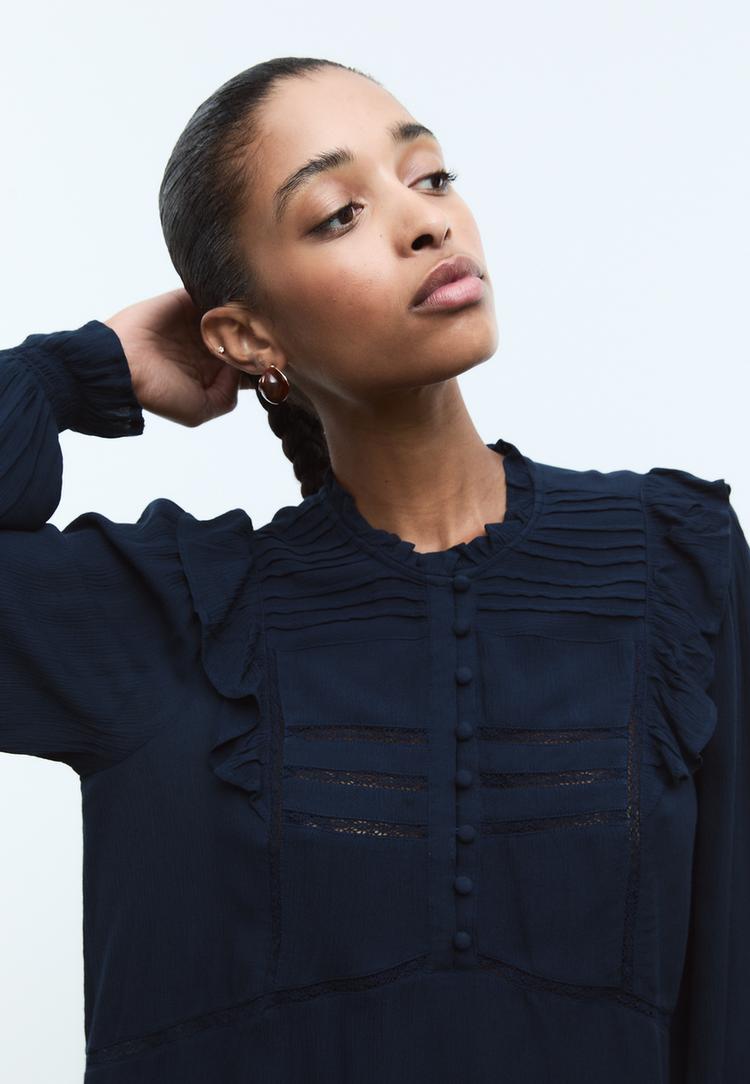 ruffled blouse with buttons
