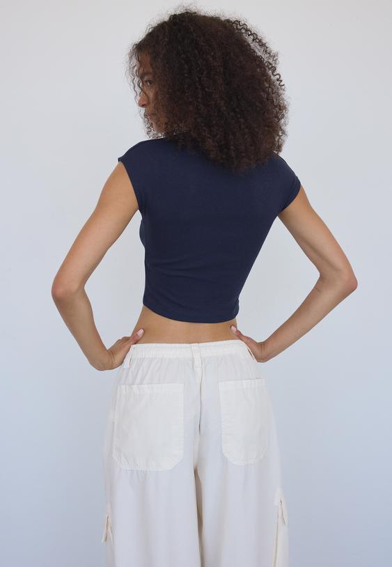 cap sleeve cropped tshirt