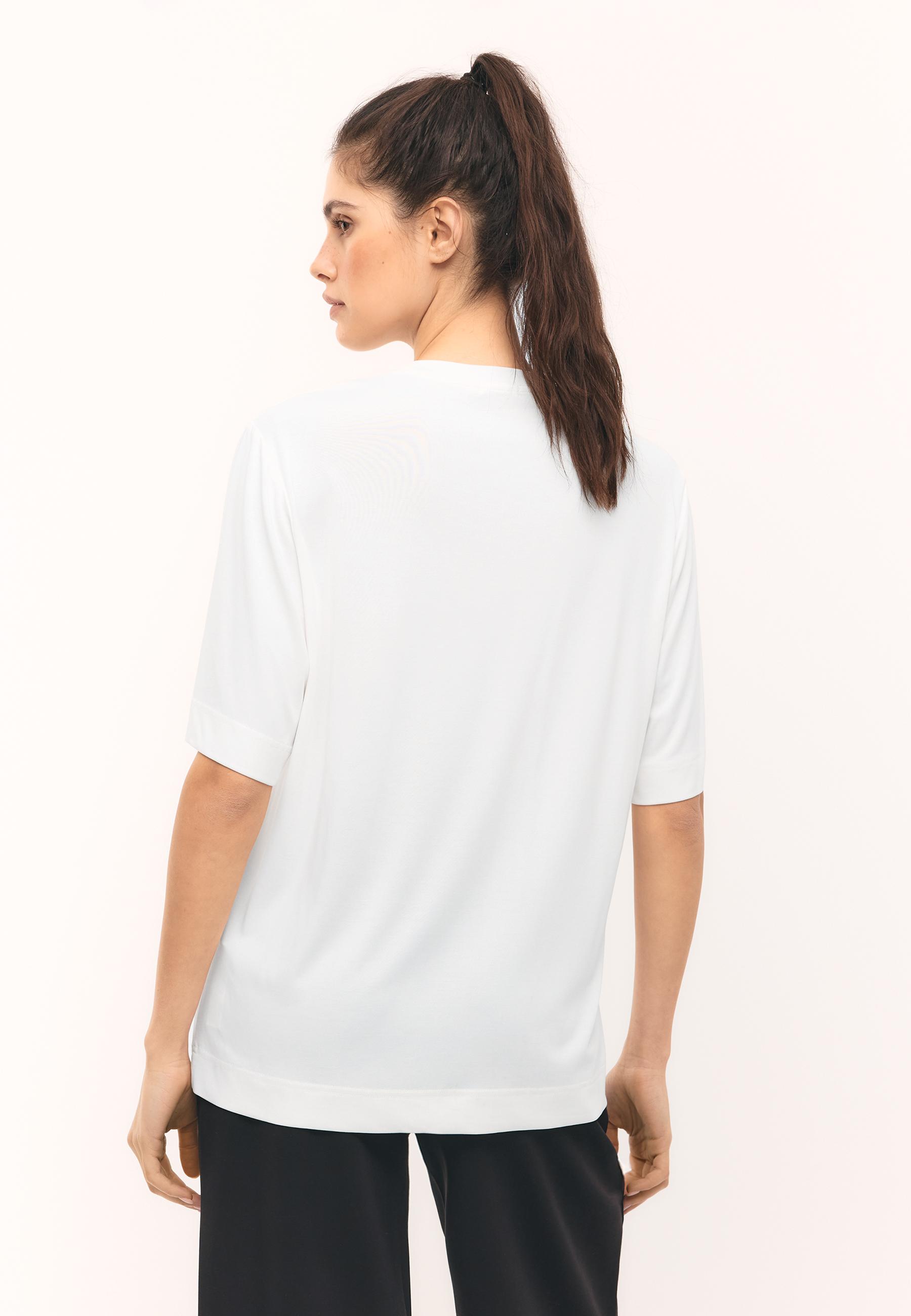 Soft-touch oversize turtleneck — Ecru