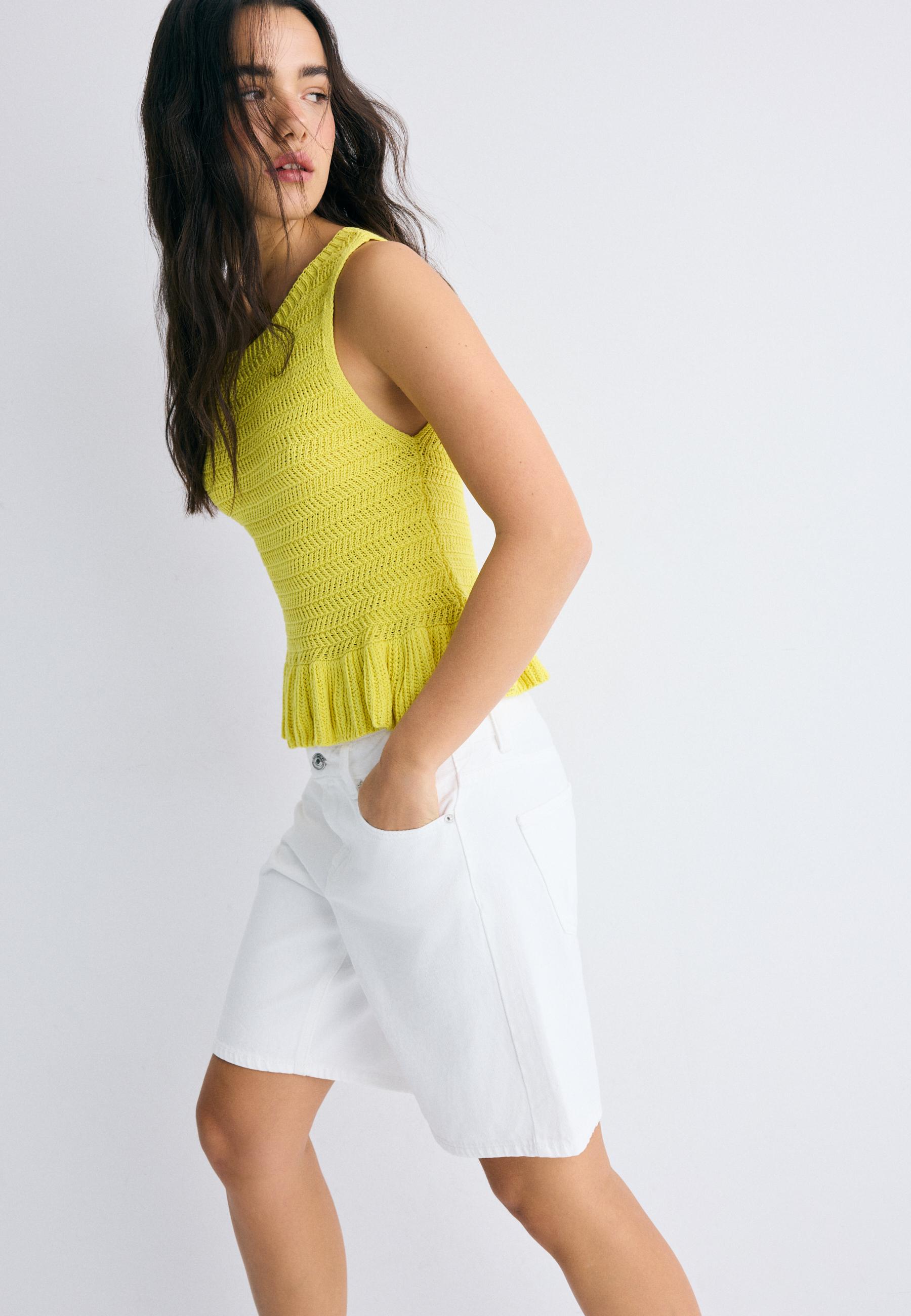 Knit peplum top — Gold