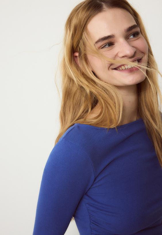 buzgulu uzun kollu tisort