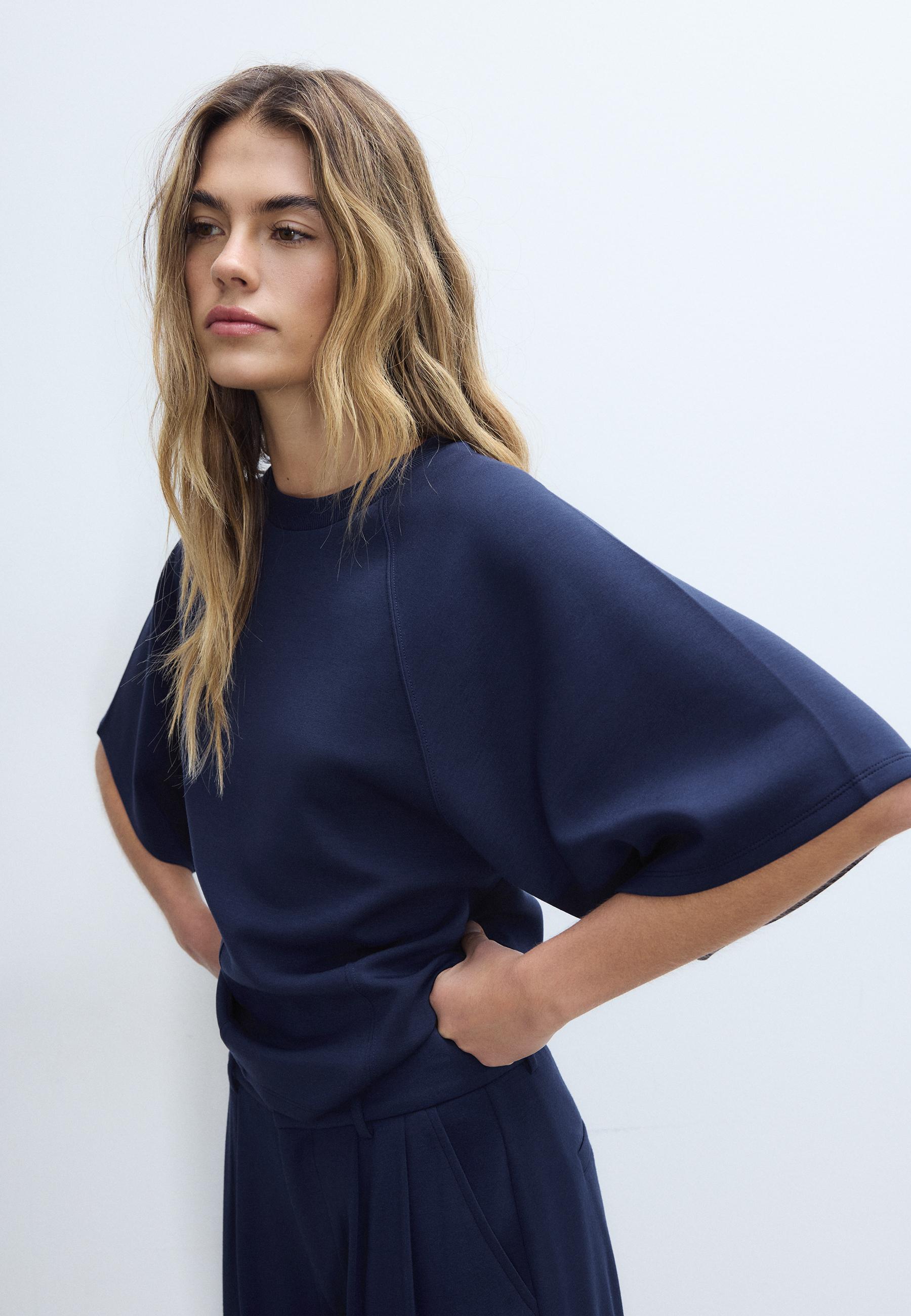 Soft-touch short sleeve T-shirt — Navy blue