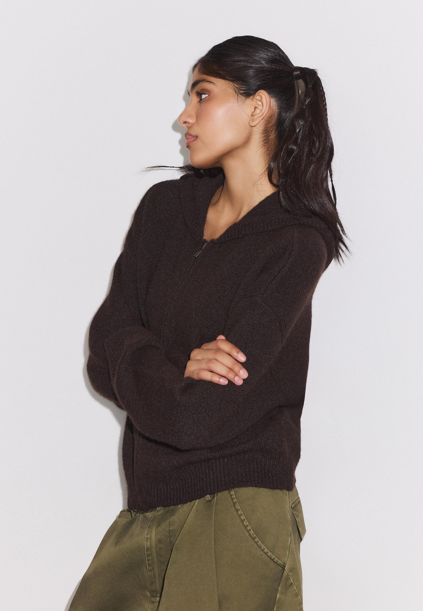 Zipped hooded knit cardigan — Brown