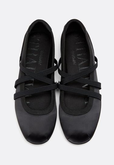 Criss-cross strap sneakerinas — BLACK  2