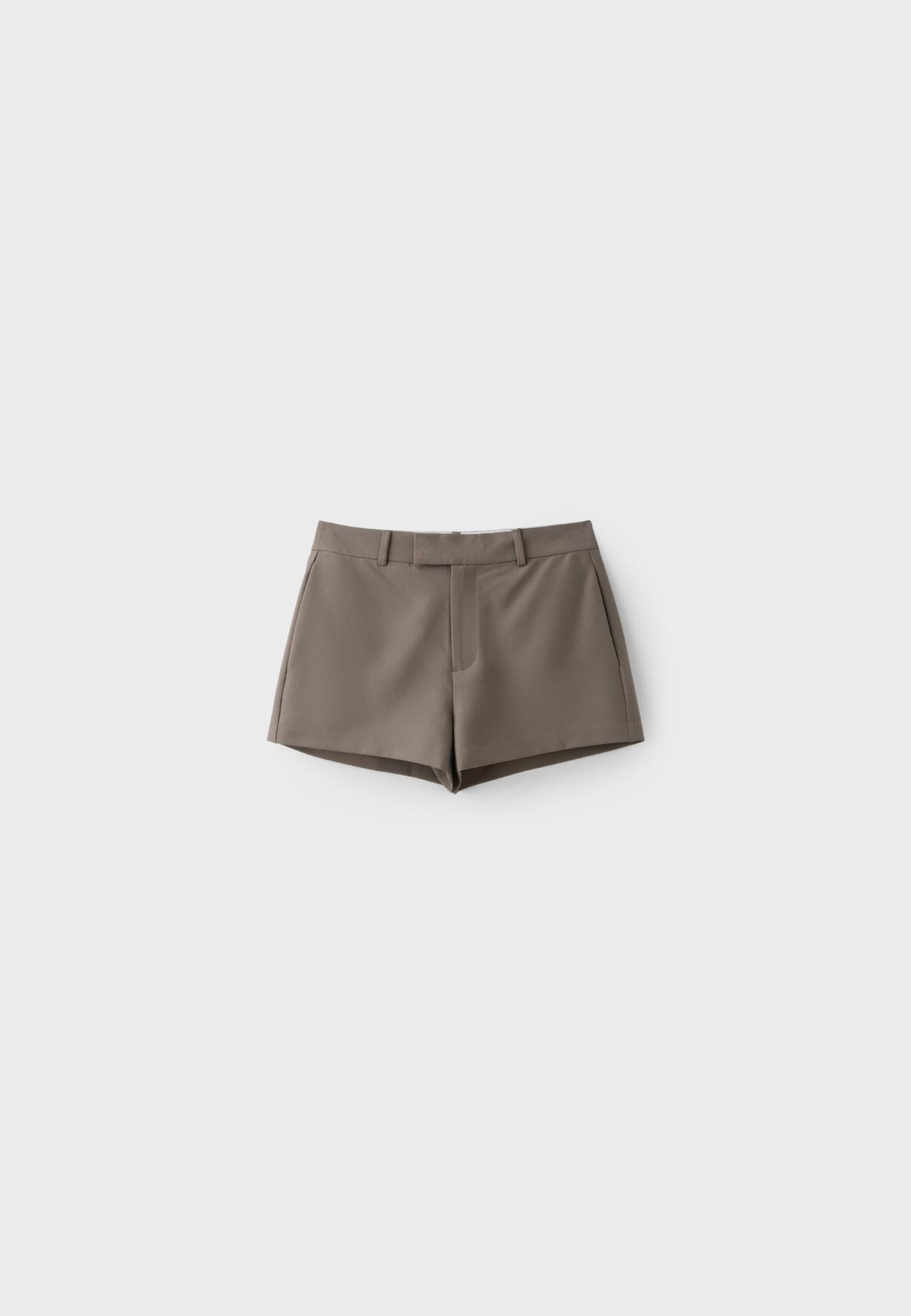 Smart shorts with belt loops — Brown