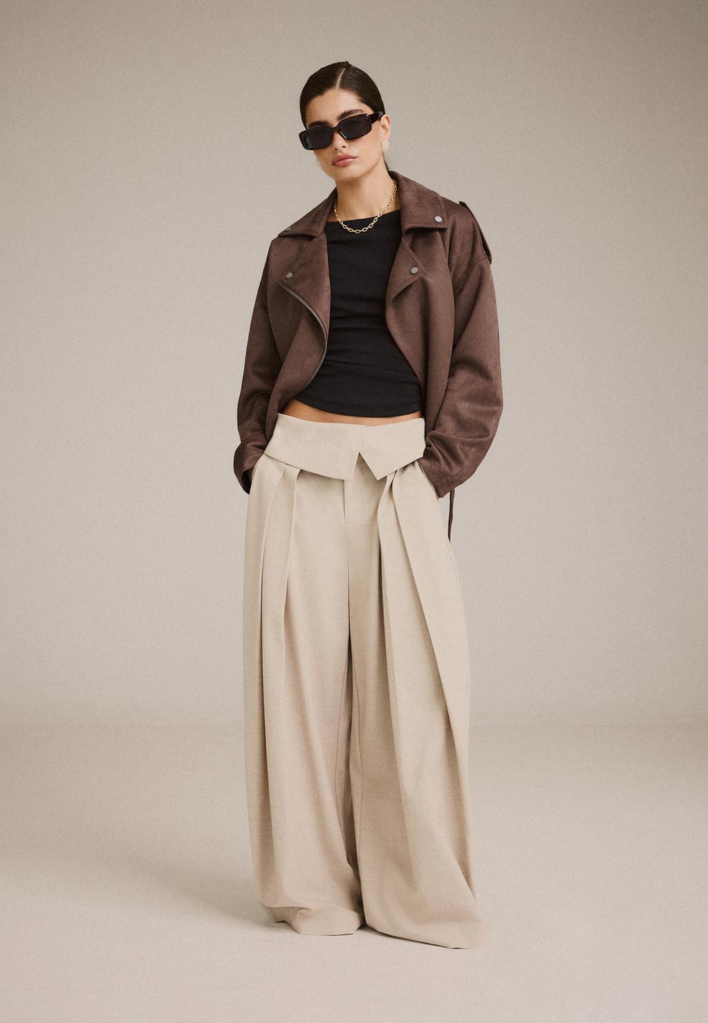 Kostymbyxor Med Uppvikt Midja