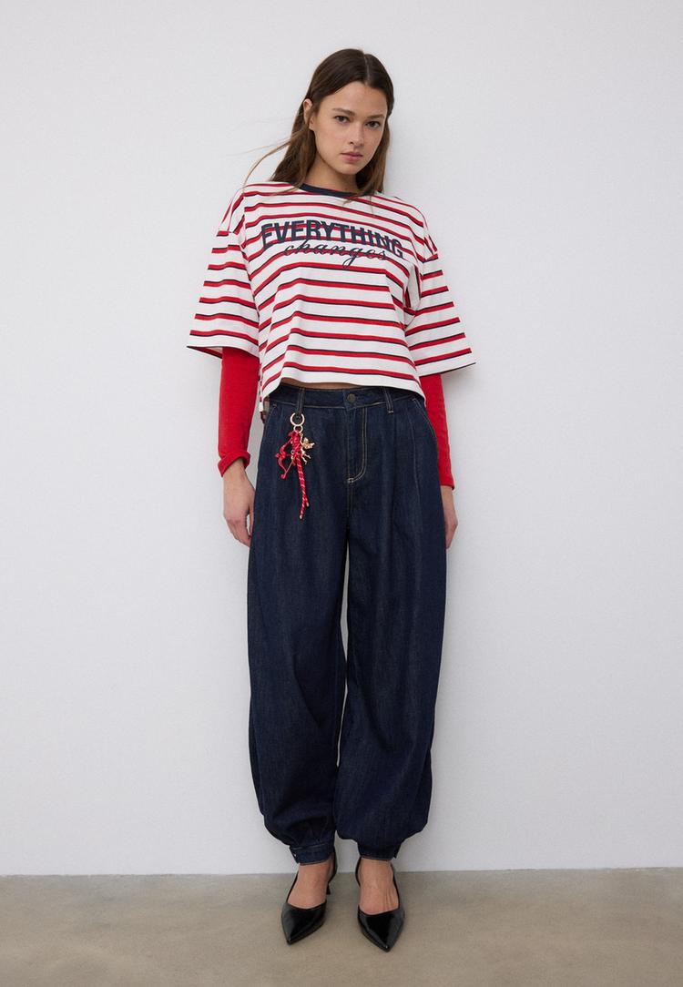 Stradivarius Tricou Cu Mânecă Scurtă, Dungi Și Imprimeu Roșu Xs