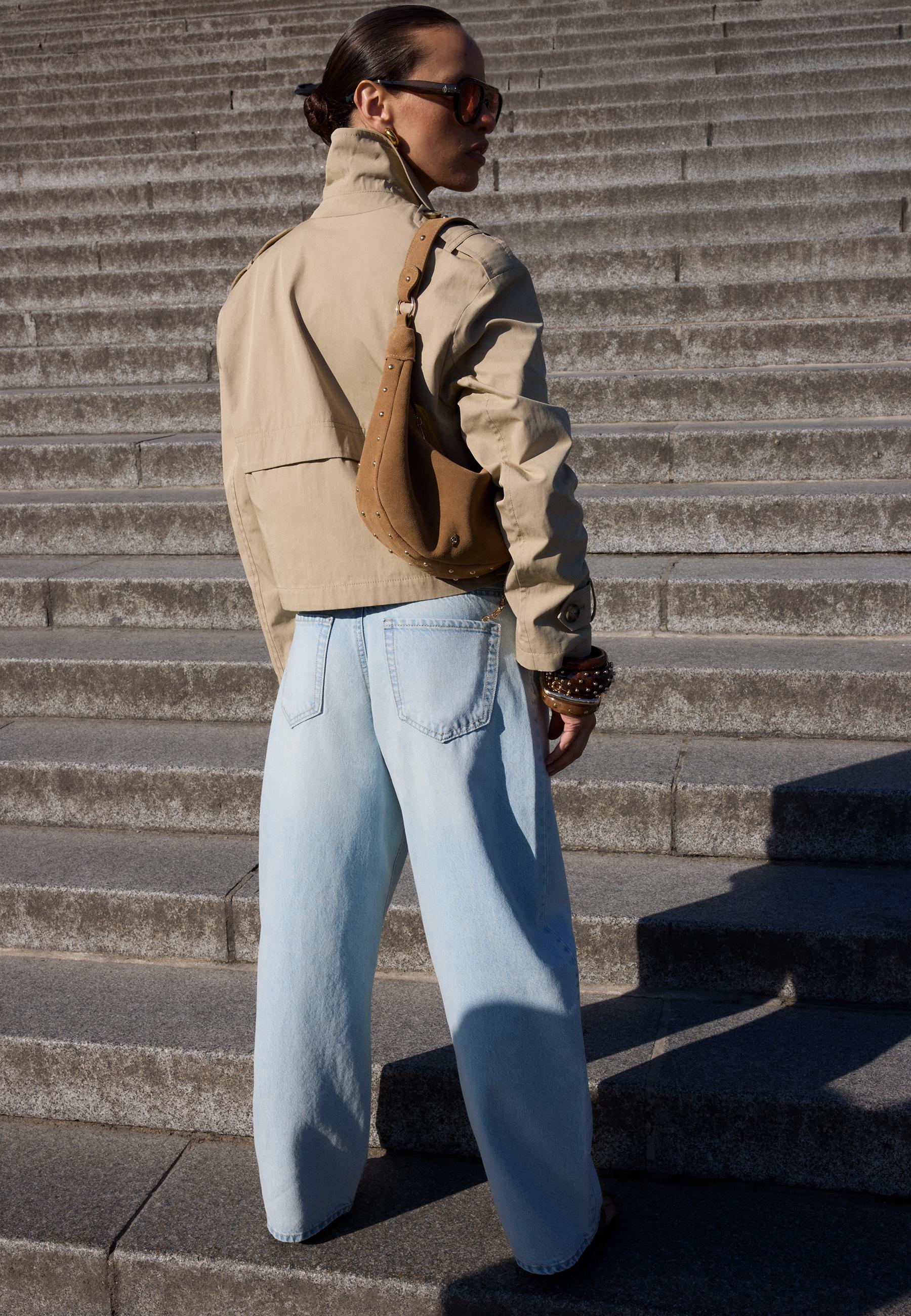Short double-breasted trench coat — Stone