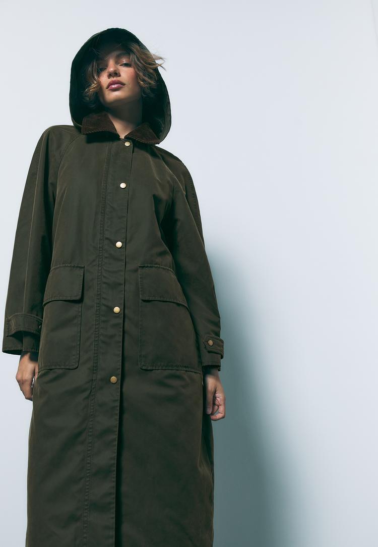 parka comprida encerada com capuz removivel