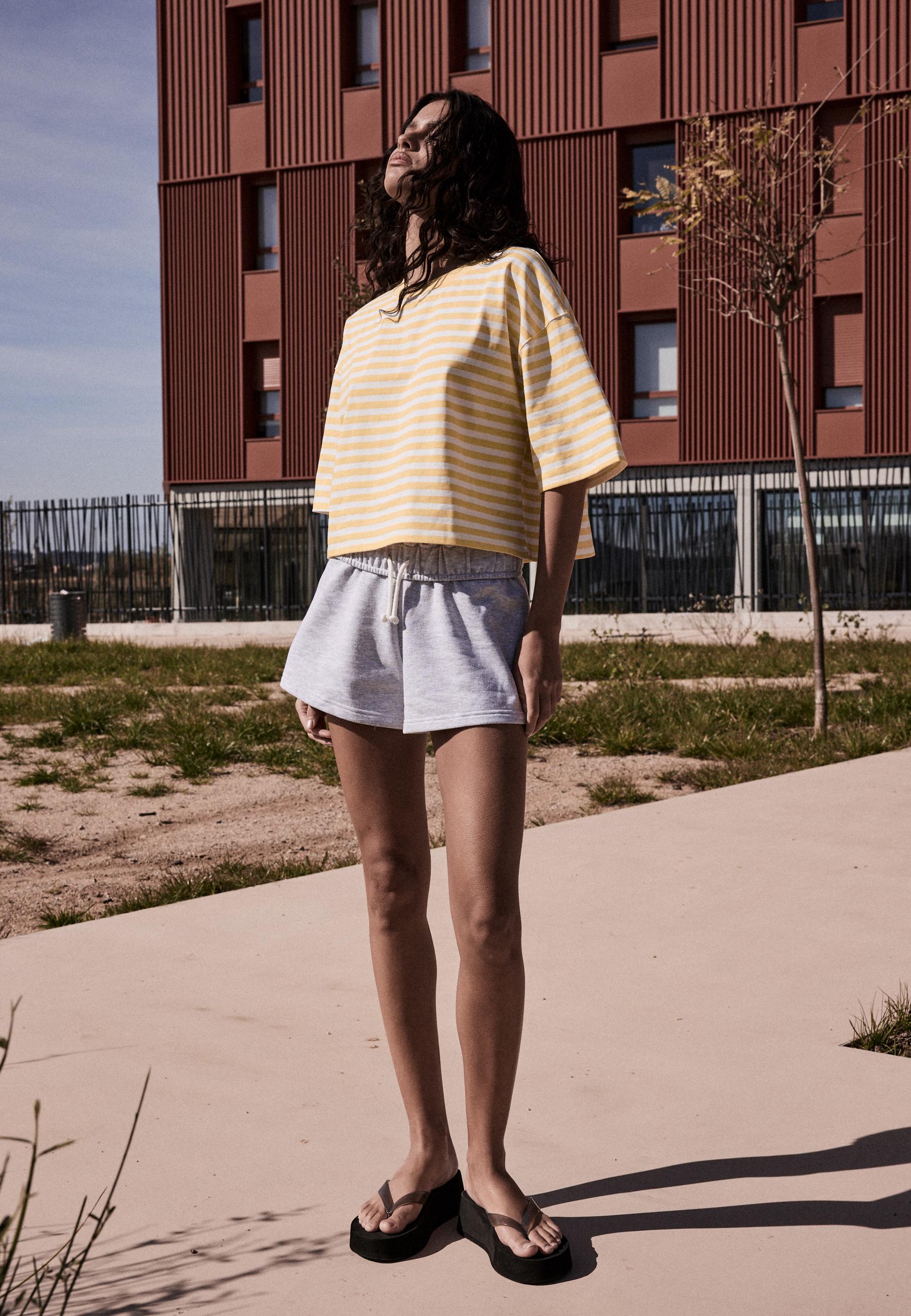 Çizgili kısa kollu t-shirt - Görsel 2