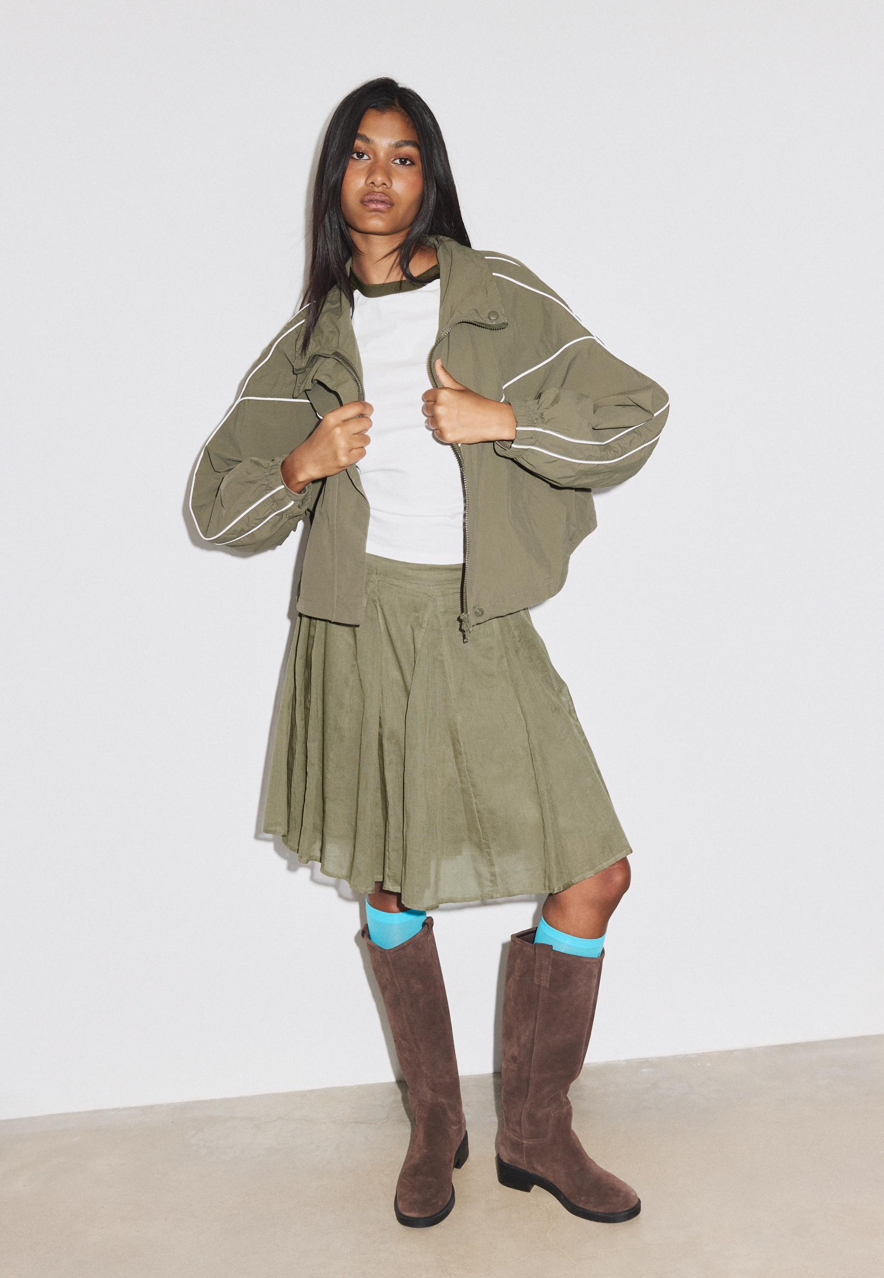 Baseball-style long sleeve T-shirt — Khaki