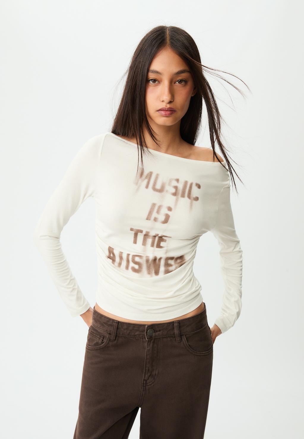 Camiseta asimétrica posicional