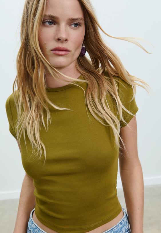 basic-slim-fit-t-shirt