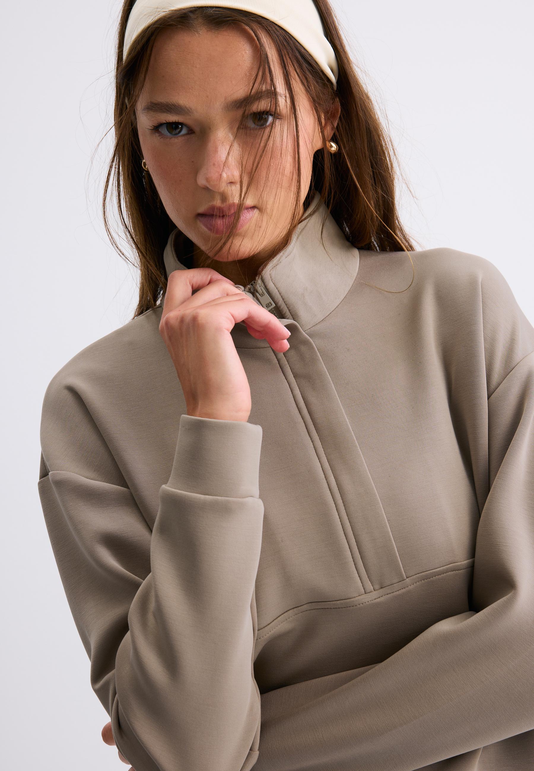Stradivarius Yumuşak dokulu fermuarlı sweatshirt