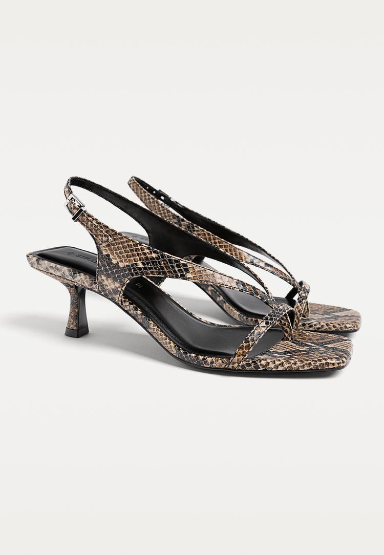sandalia tacon estampado animal