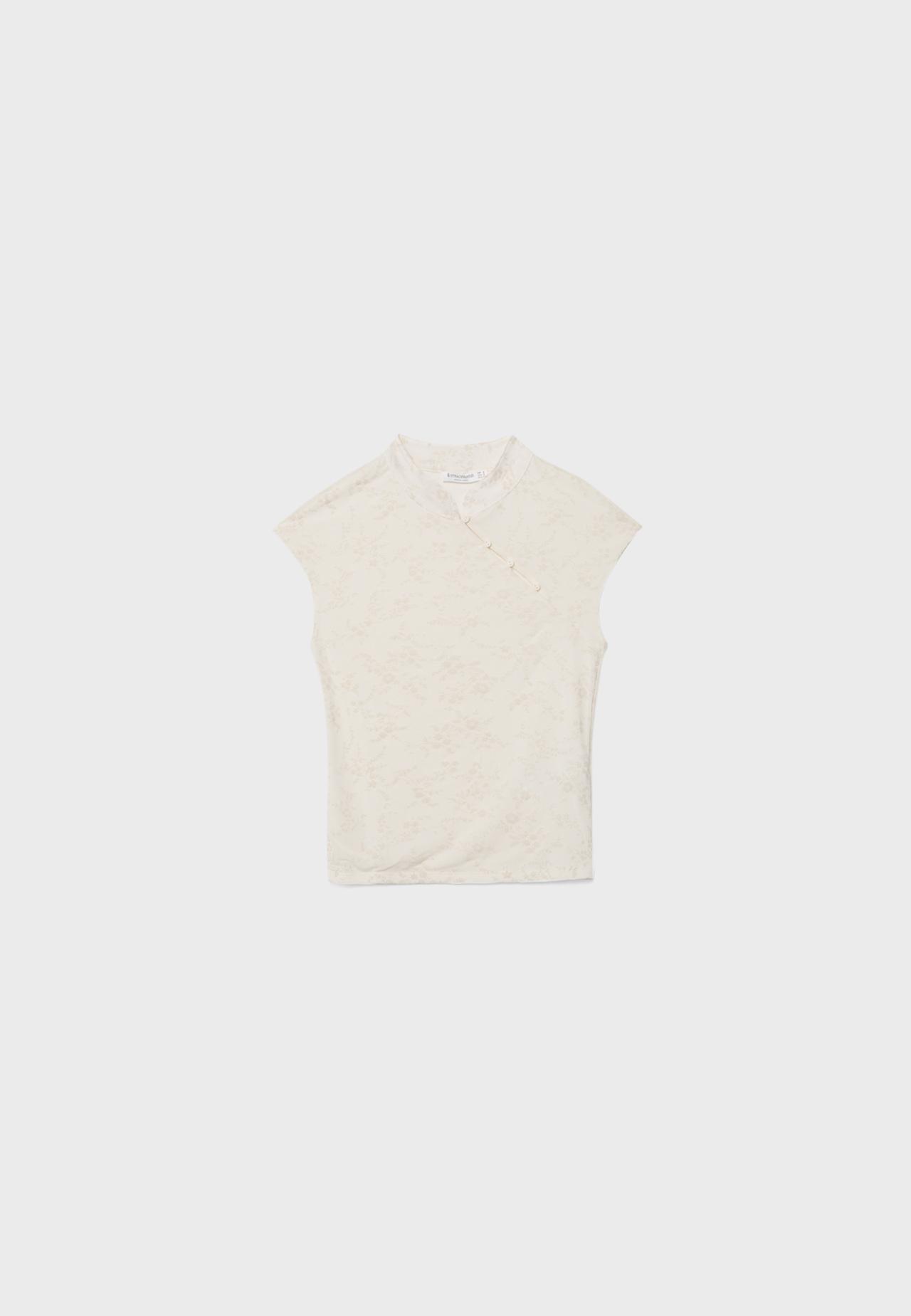 Flocked stand collar T-shirt — Ecru