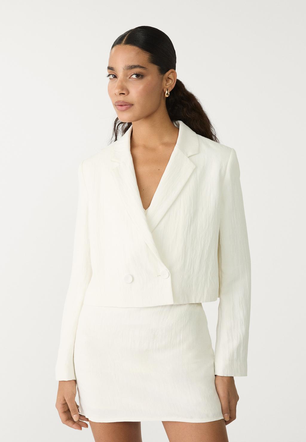 Cropped blazer with back ties