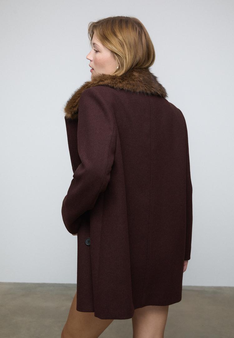 abrigo cuello efecto pelo con lana