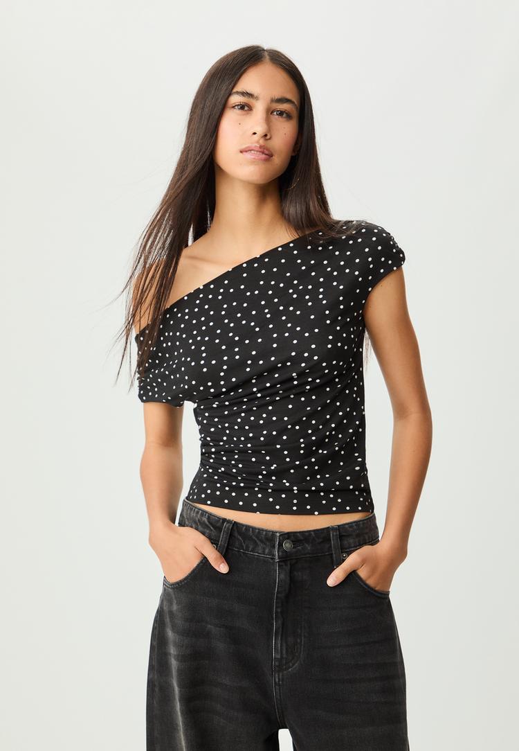 camiseta asimetrica topos