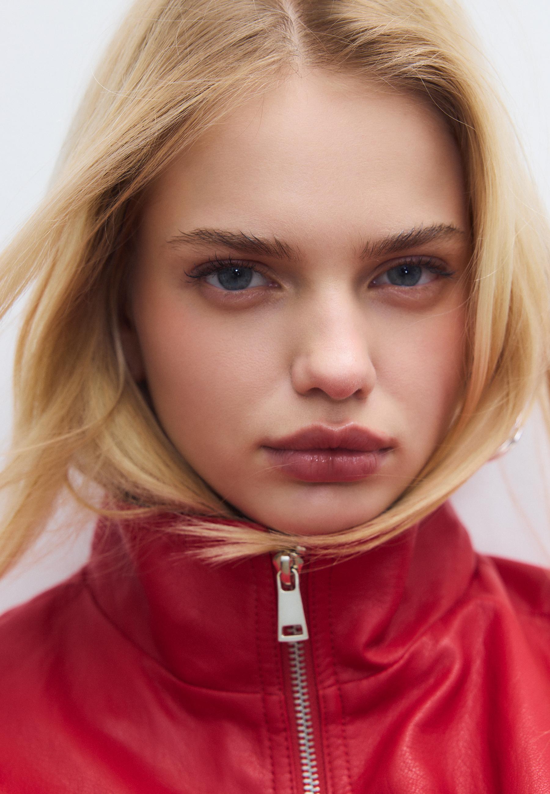 Leather effect balloon jacket with belt detail — Red