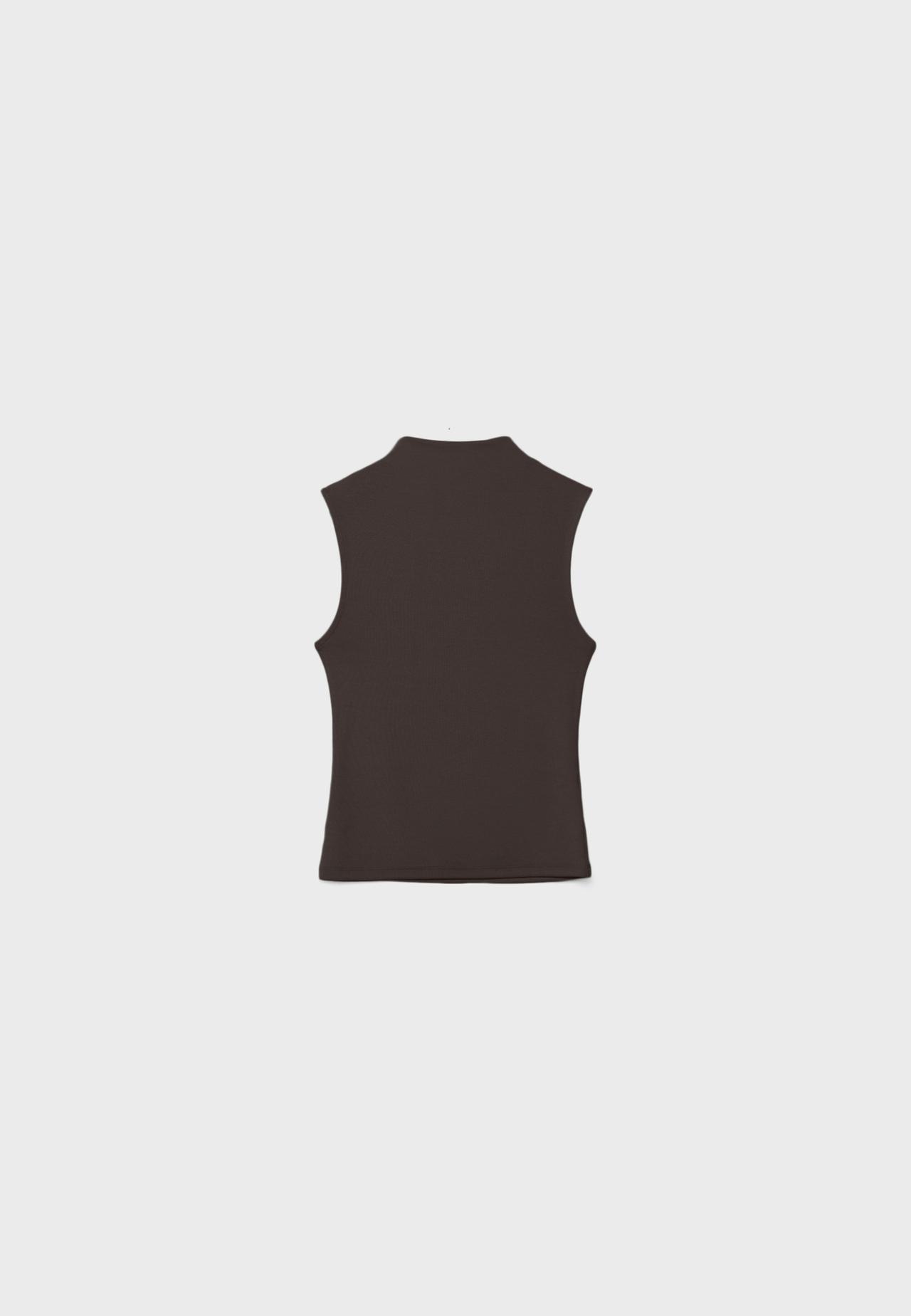 Sleeveless funnel neck T-shirt — Brown