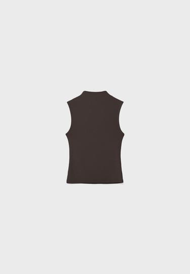 Sleeveless funnel neck T-shirt — Brown 7