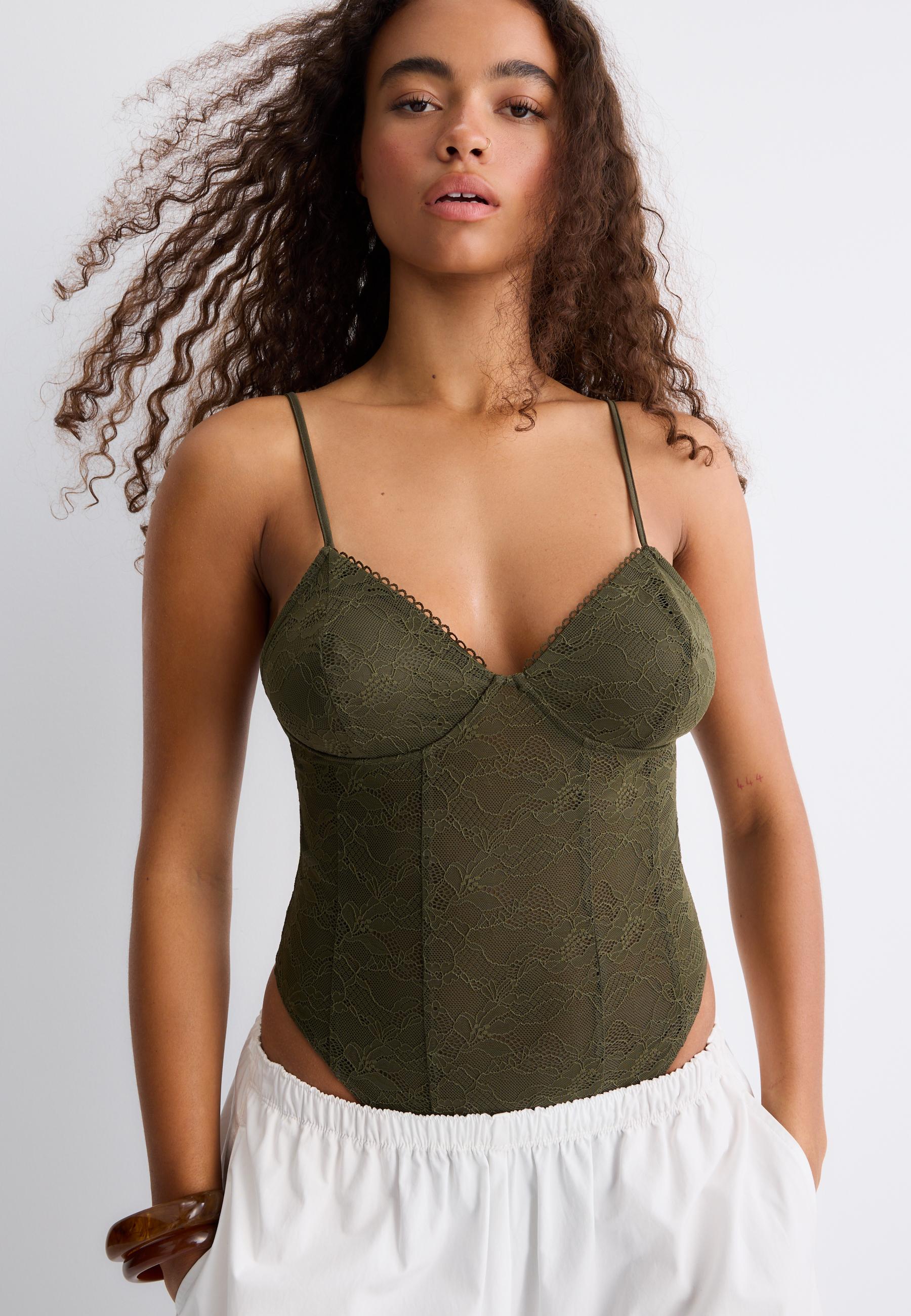 Dantelli askılı body