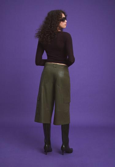 Leather effect cargo Bermuda shorts — Khaki 5
