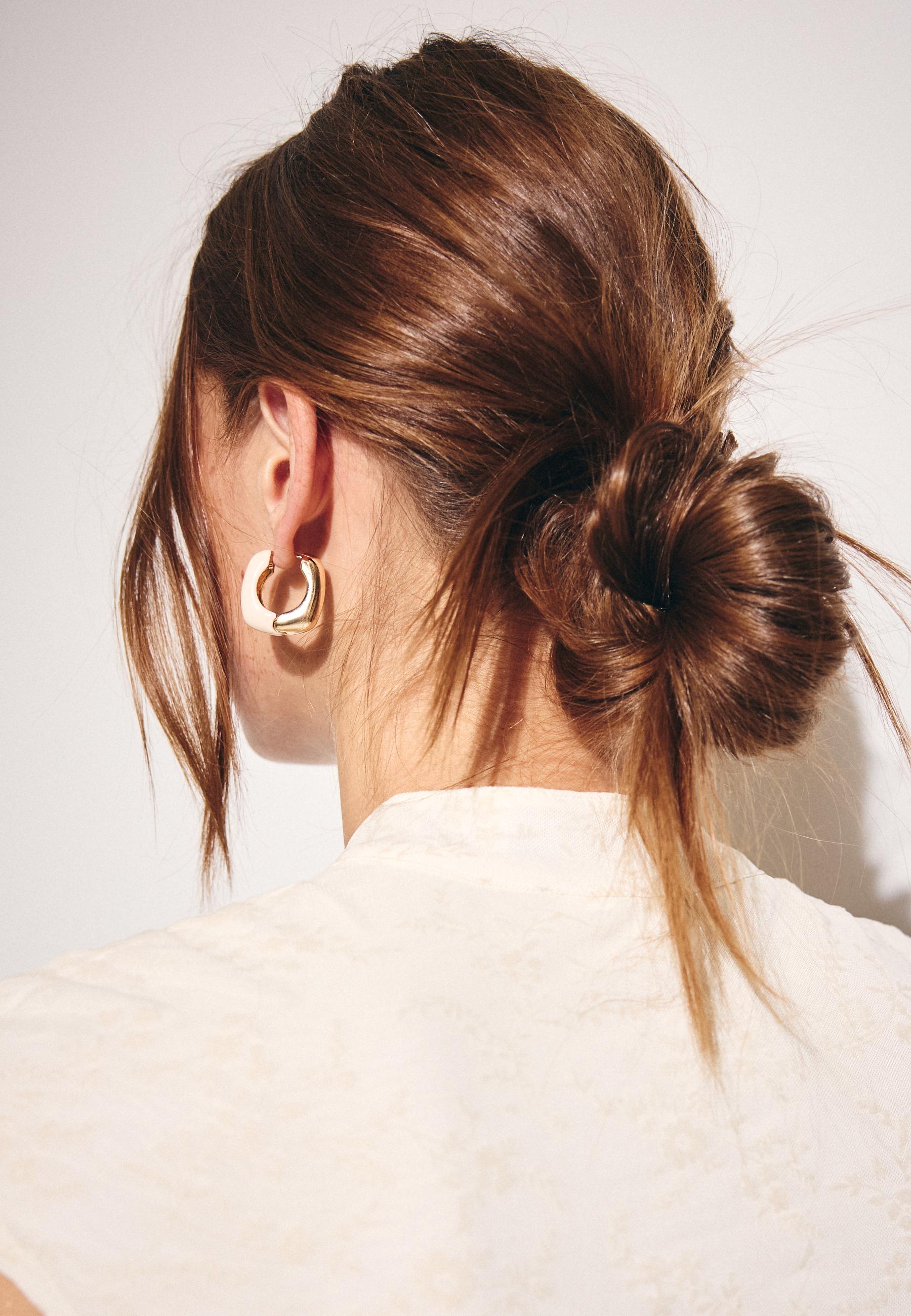 Set of 2 enamel hoop earrings — Gold