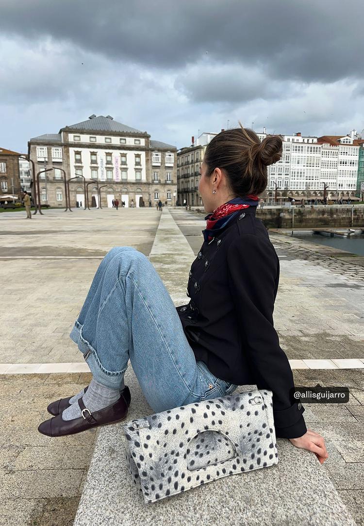 Stradivarius Τετράγωνη Τσάντα Χιαστί Χειρός Εκρού Os