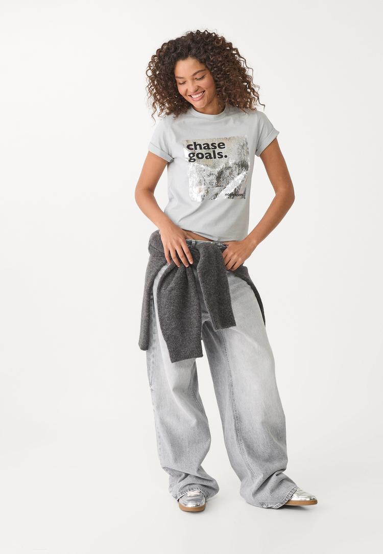 camiseta estampado metalizado
