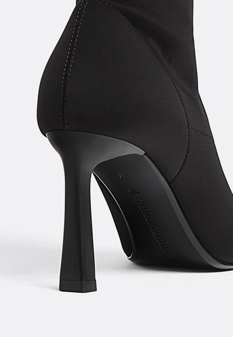 botins de tacao fino em tecido