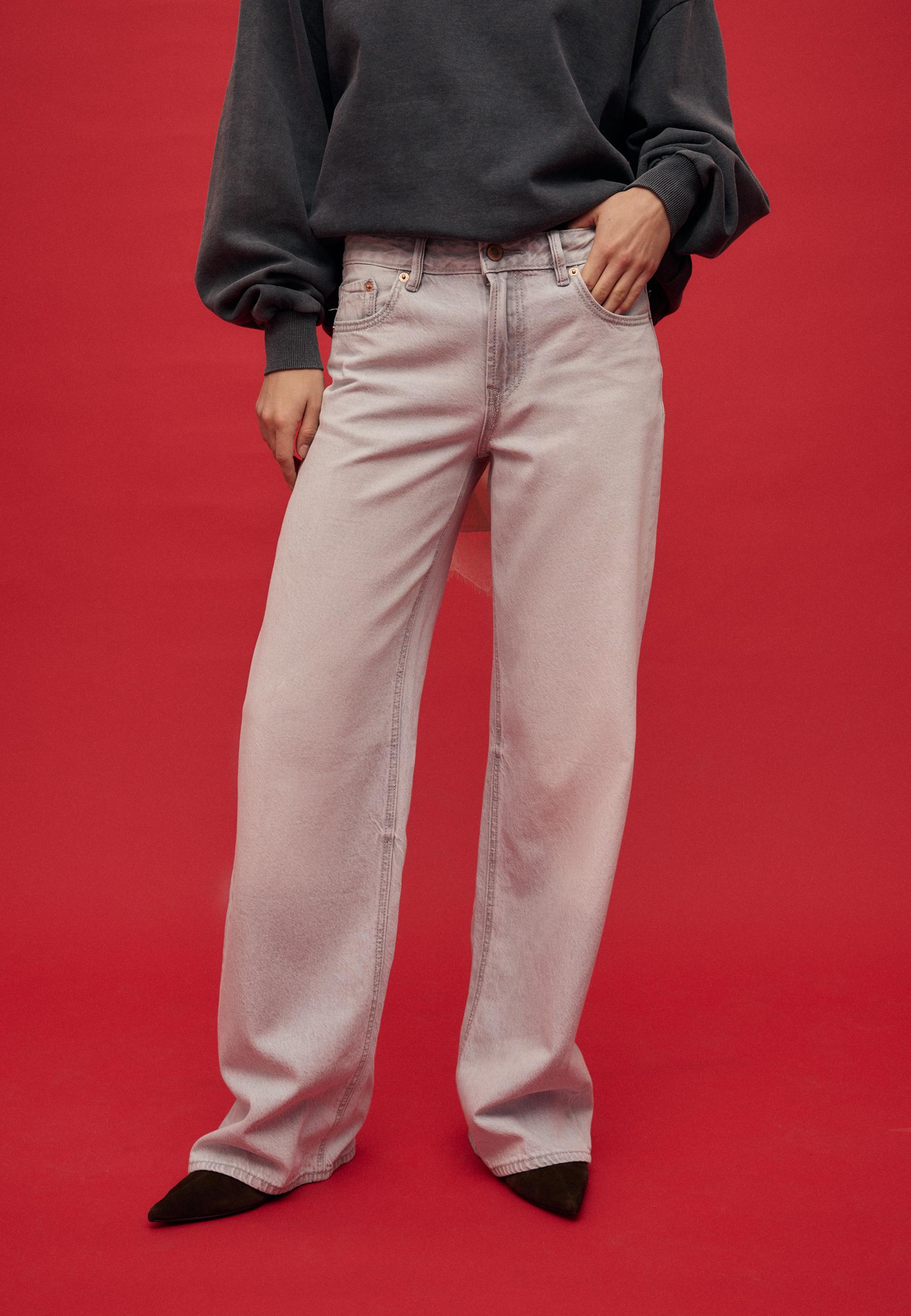 D91 Low wide-leg jeans — LIGHT GREY DENIM WASH (alternate view)