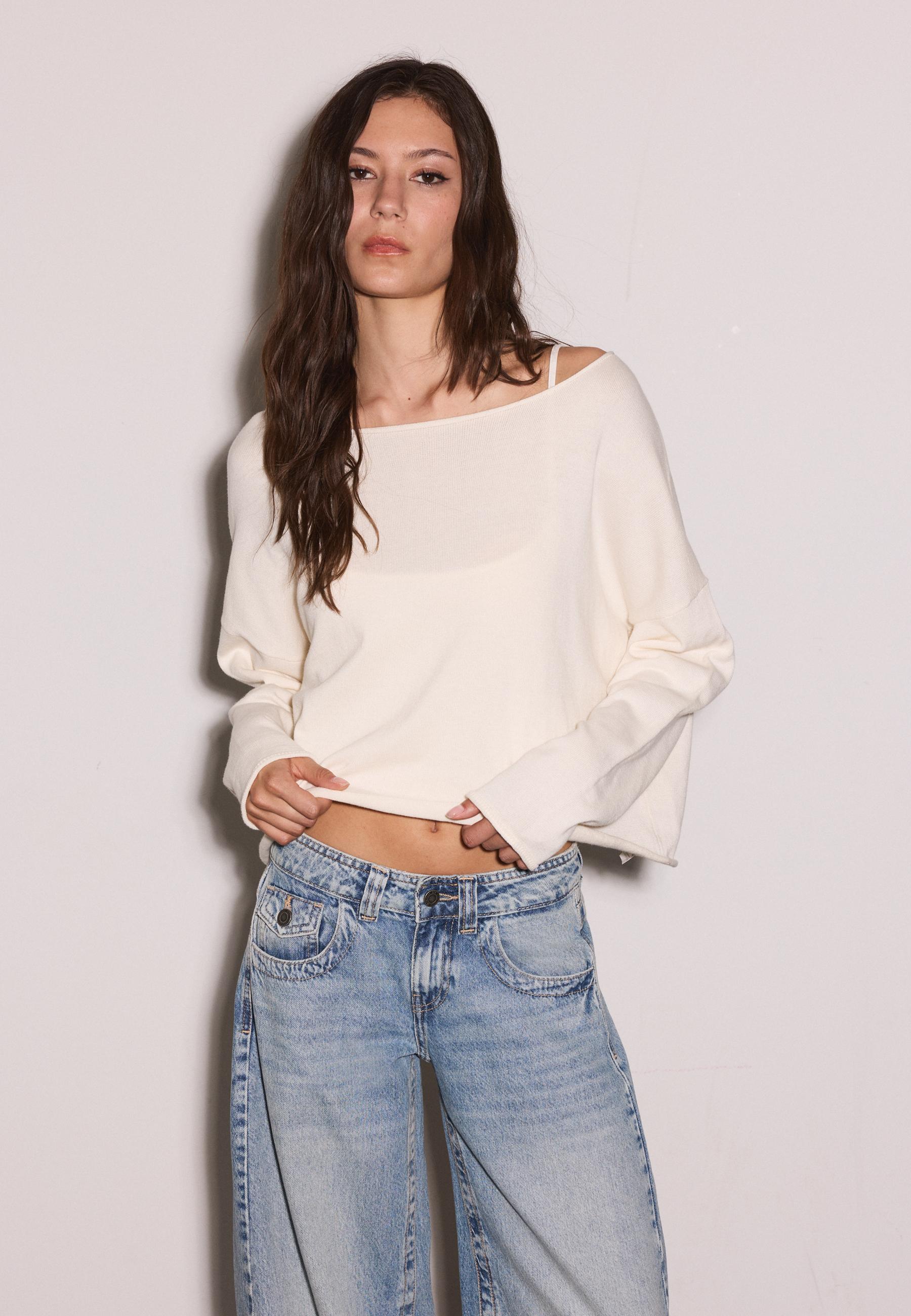 Boat neck cropped sweater — Ecru