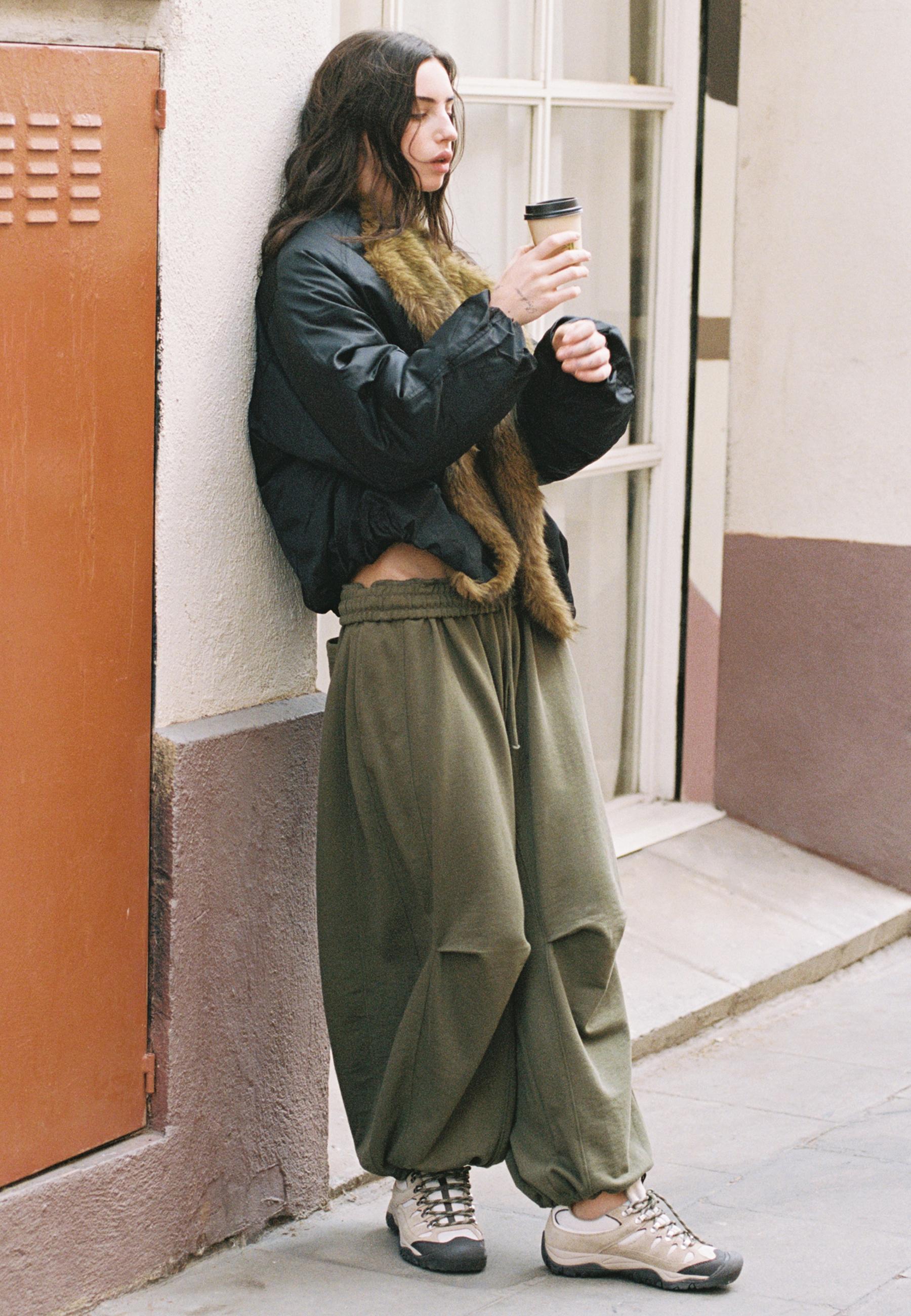 Balloon jogger trousers with toggles — Khaki
