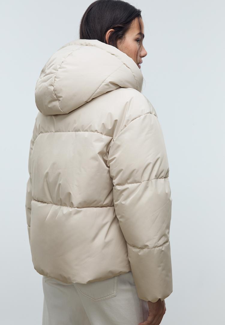 cazadora acolchada oversize capucha