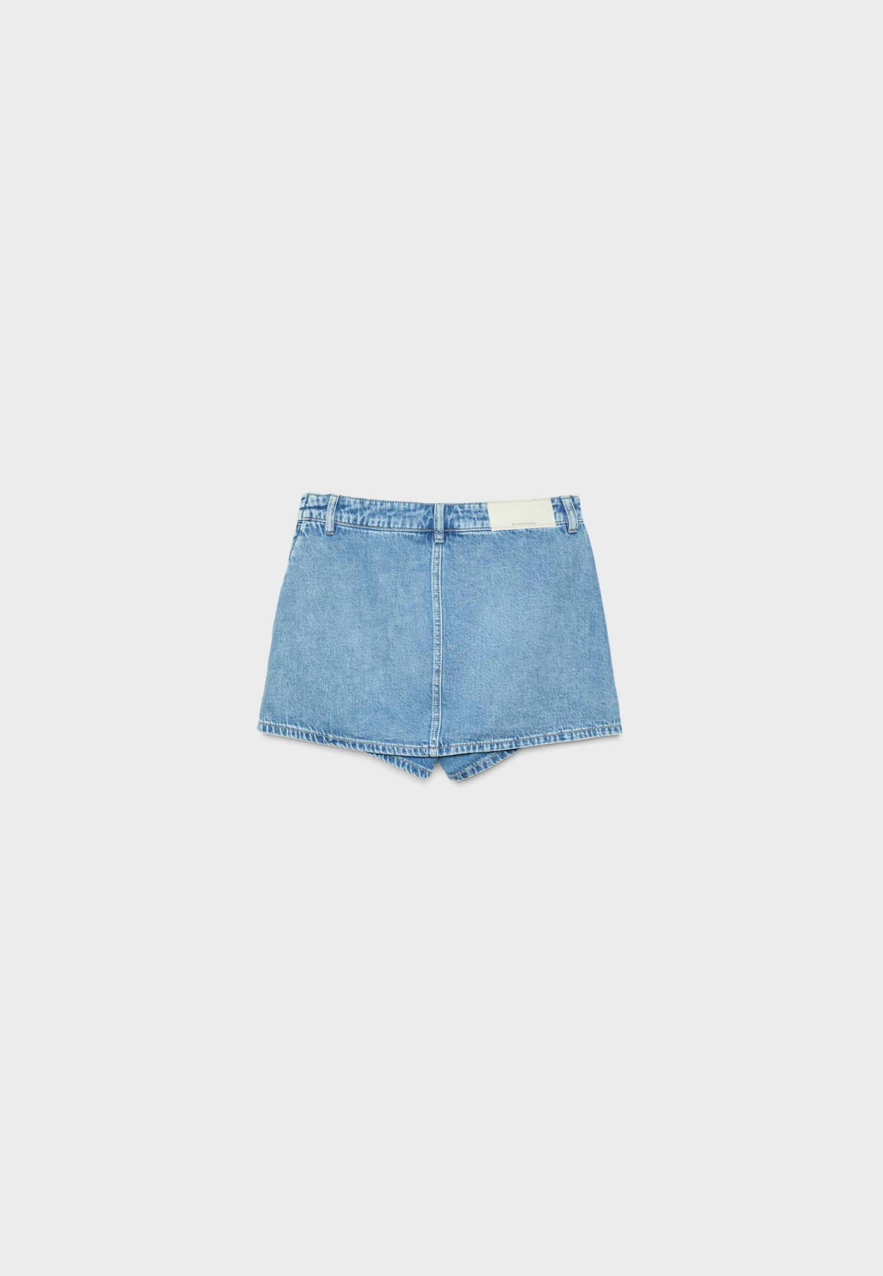 Crossover denim skort — MEDIUM DENIM WASH