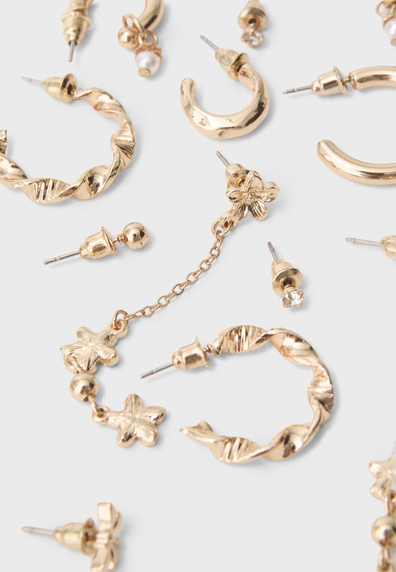 Set of 9 butterfly earrings — Gold
