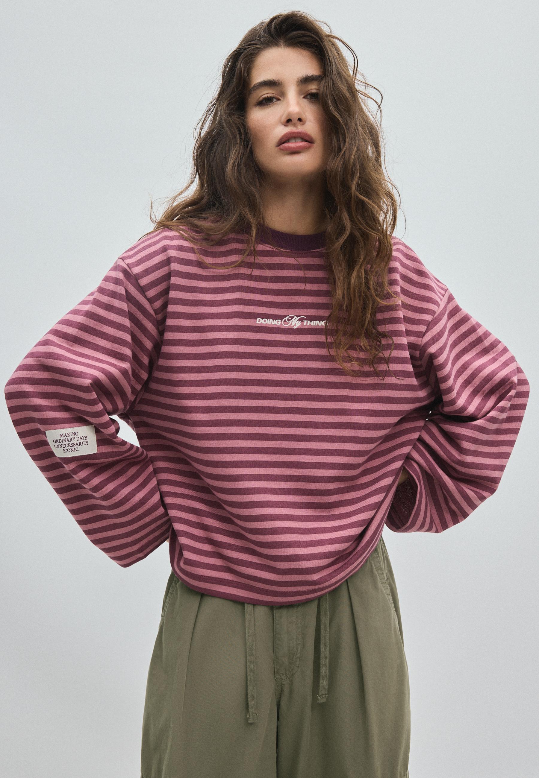 Çizgili sweatshirt