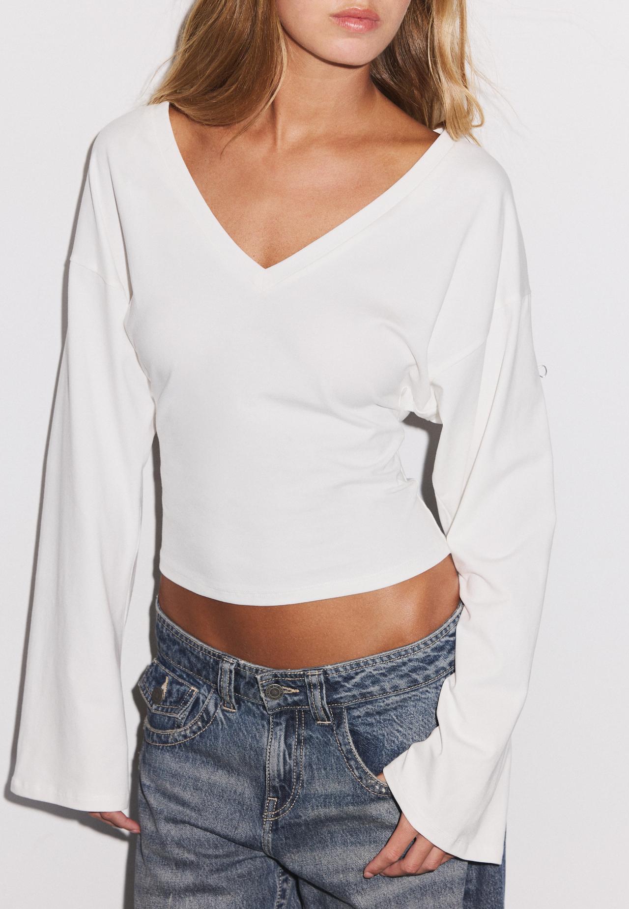 V-neck long sleeve Japanese-style top — Ecru