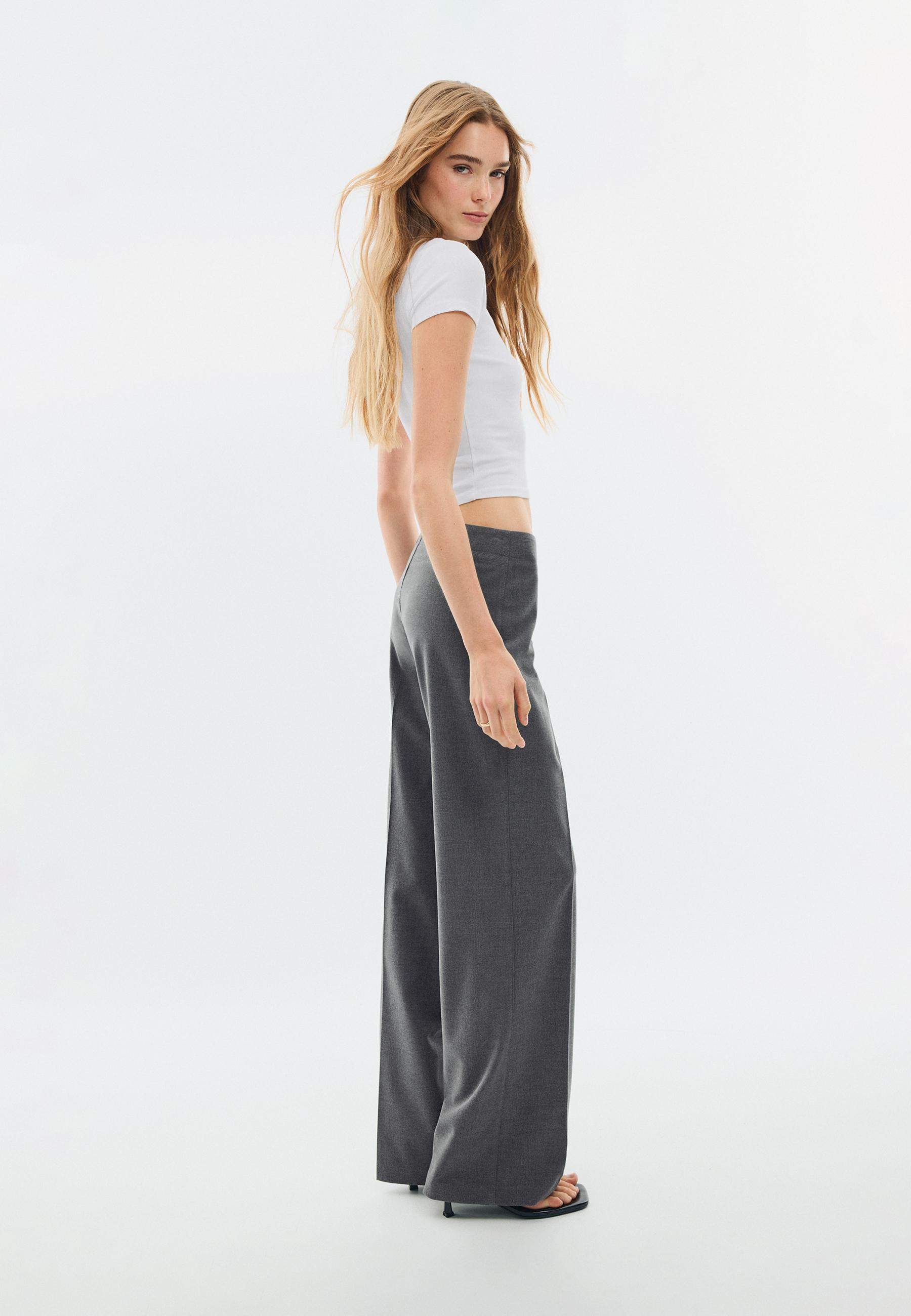 Stradivarius Αμπιγιέ Παντελόνι Σε Ίσια Γραμμή Slim Fit Ανθρακί 42