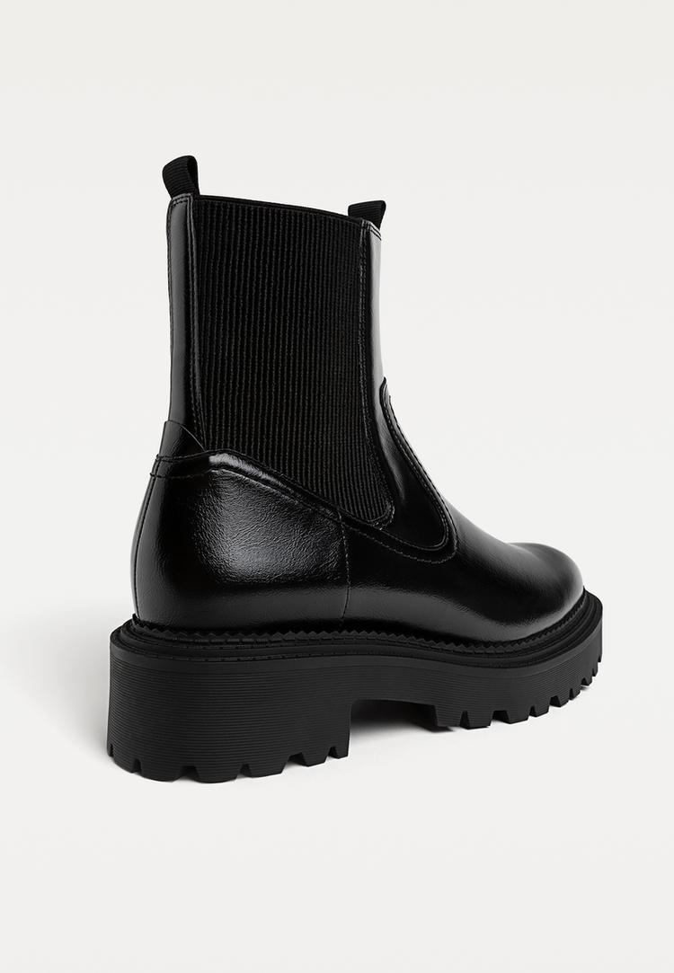 botines planos negros