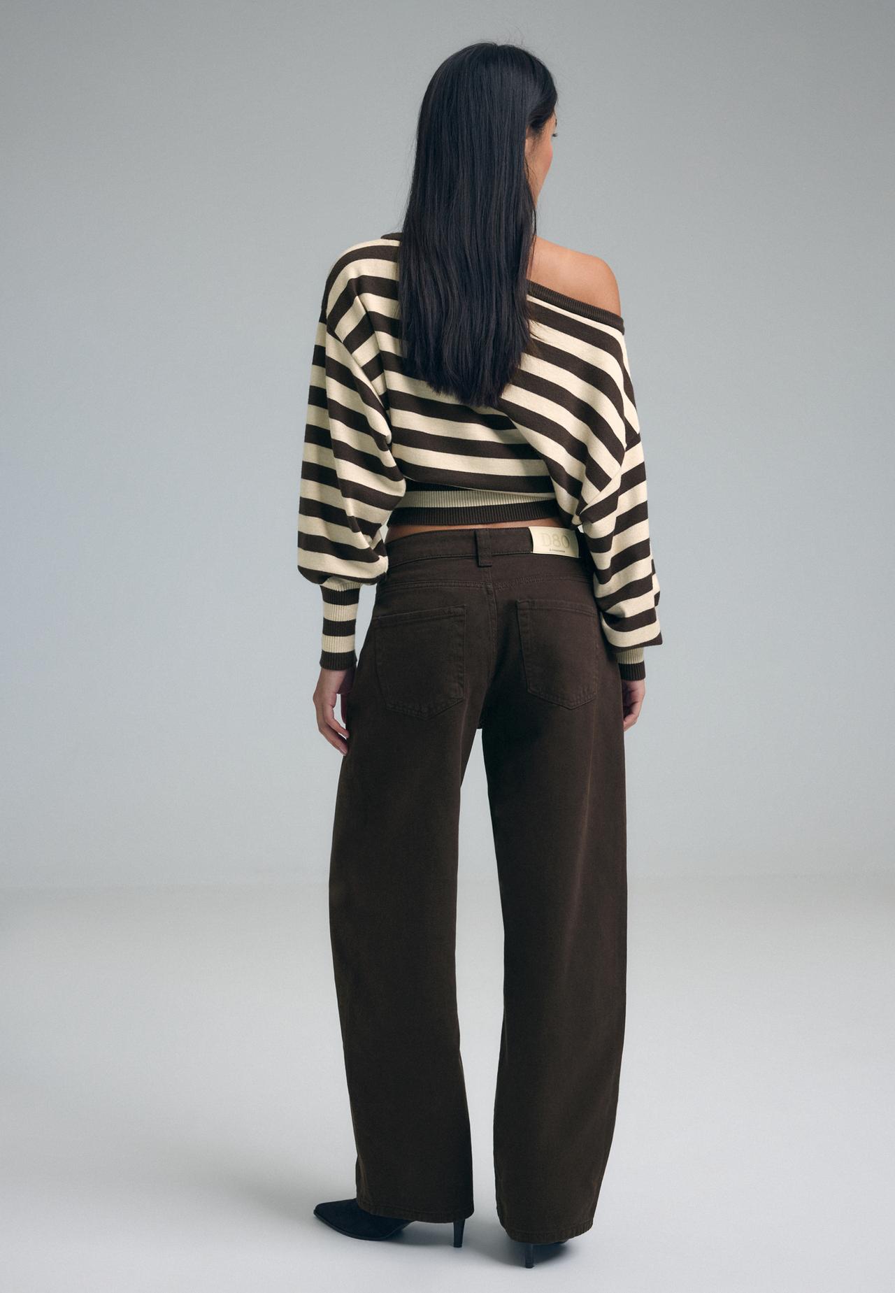 D80 barrel fit jeans — Brown