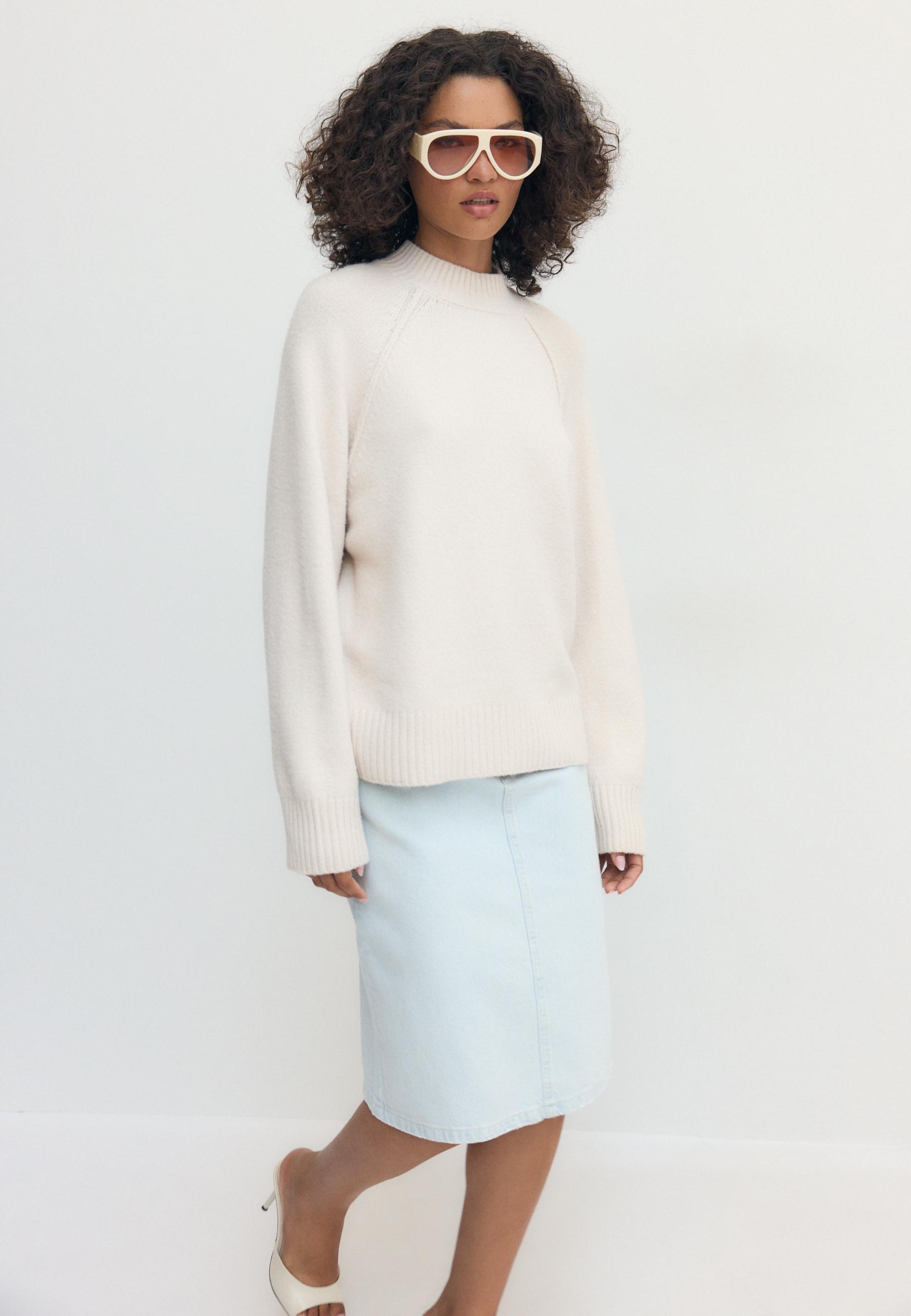 Basic knit jumper — Stone