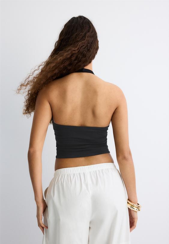 top corto halter