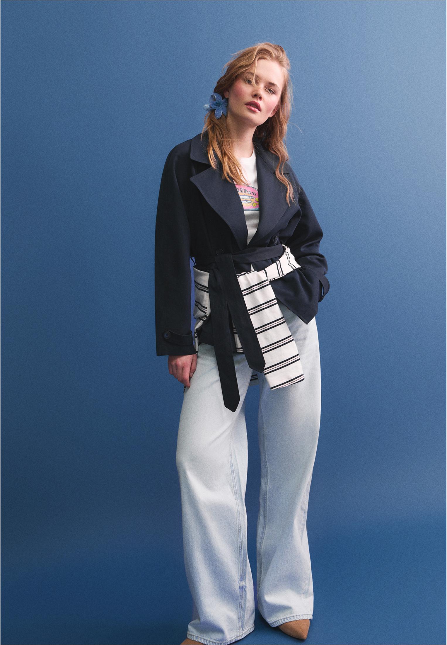 D91 Low wide-leg jeans — LIGHT BLEACH