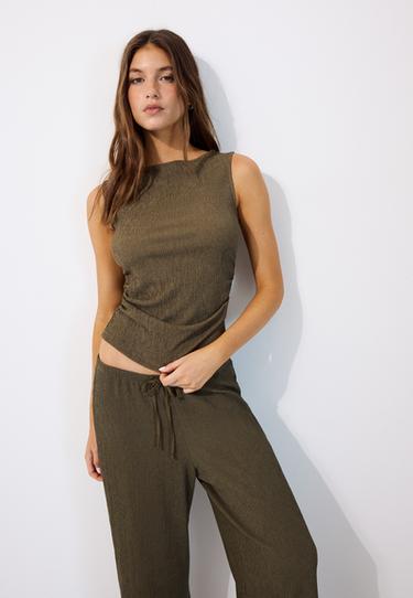 Textured ruched top — Khaki 1