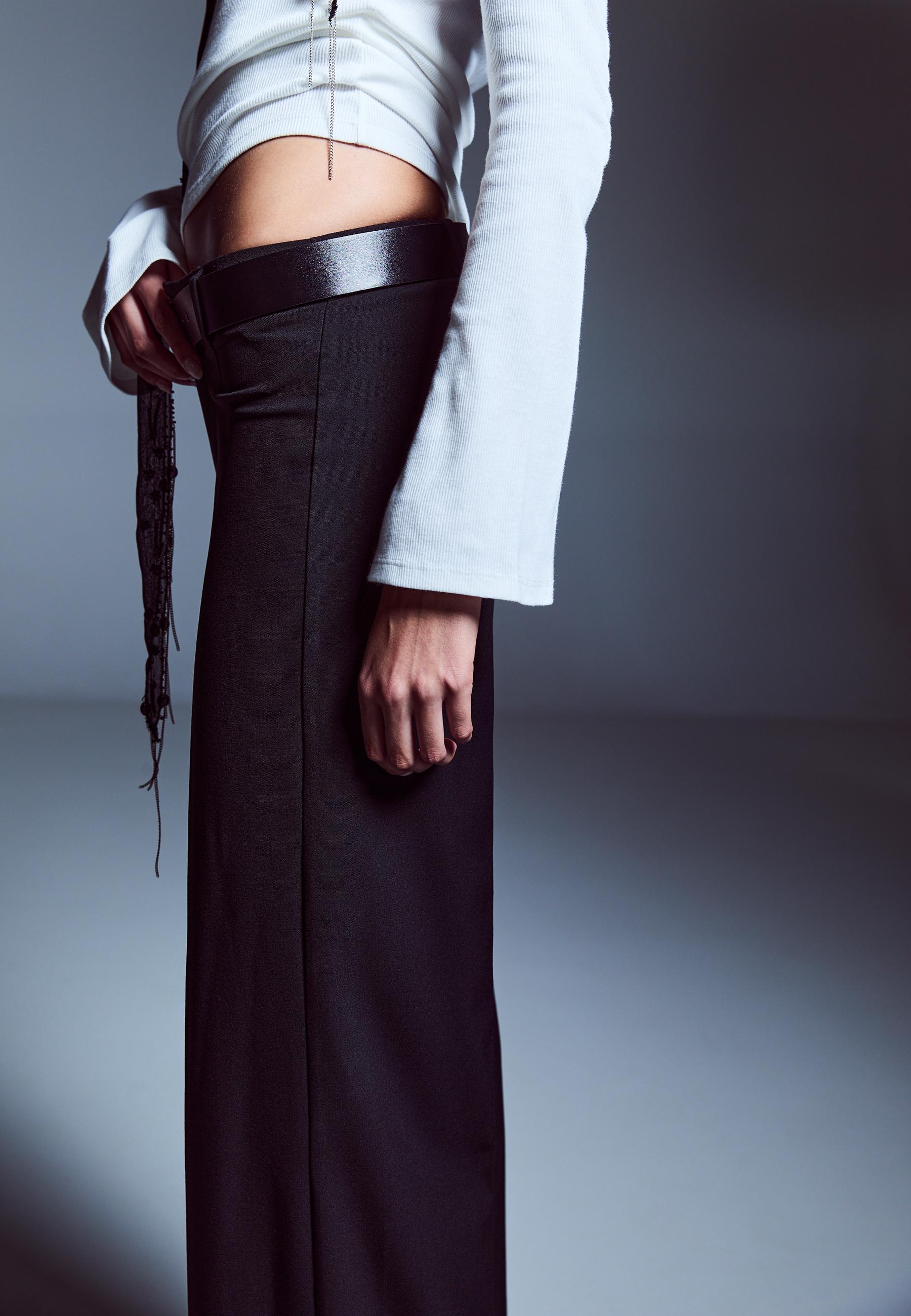 Wide-leg trousers — Black